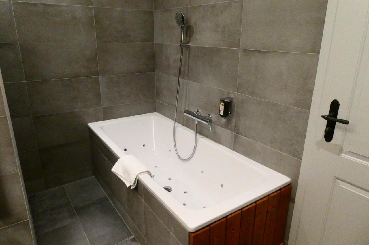Hotel St-Georges Romont Luaran gambar